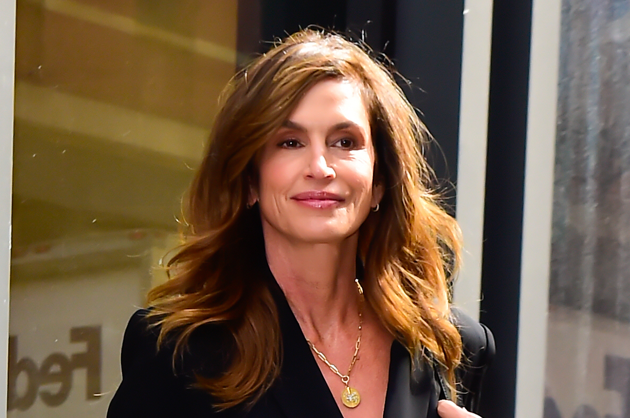 Cindy Crawford Just Candidly Opened Up About The “Survivor’s Guilt” She ...